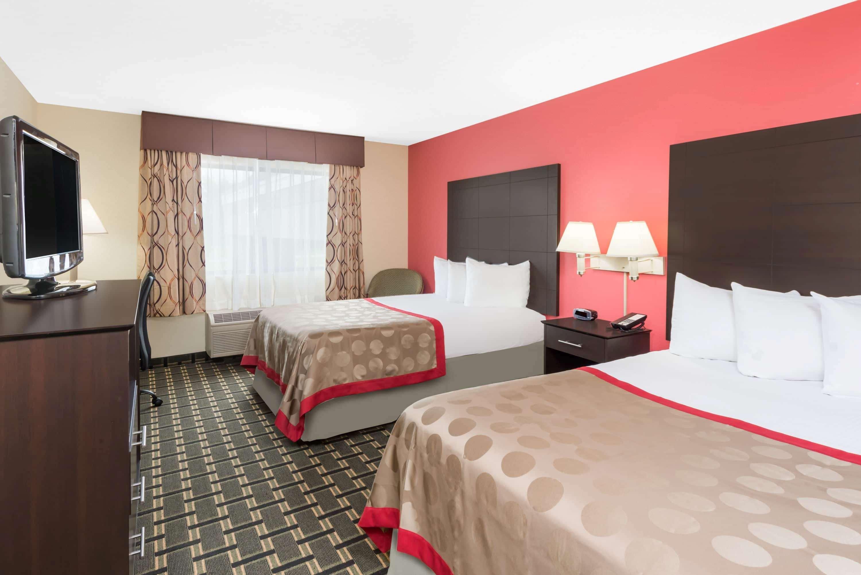 Ramada By Wyndham Vandalia Zewnętrze zdjęcie