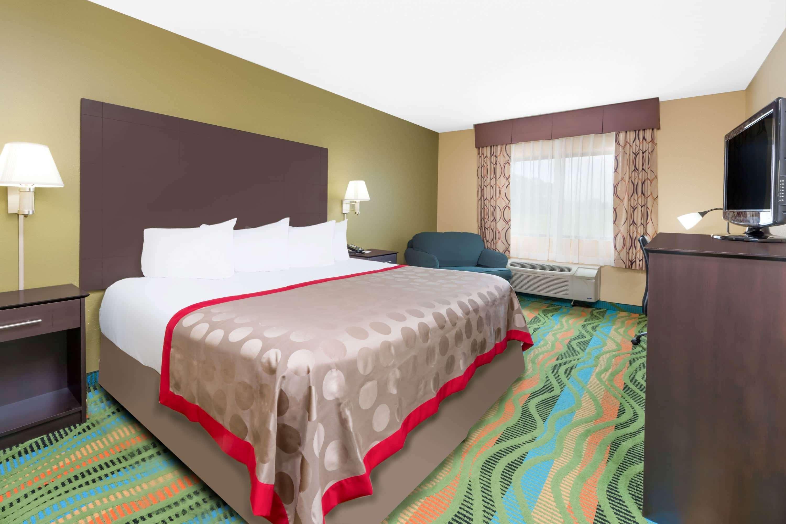 Ramada By Wyndham Vandalia Zewnętrze zdjęcie
